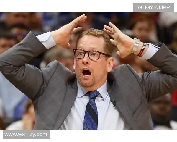 猛龙与雄鹿激战第三节精彩瞬间回顾与分析